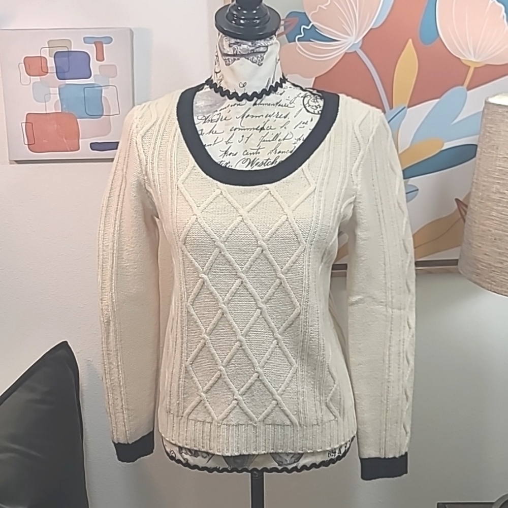 Brooklyn Industries 100% Lambswool Cable Knit Sweater — image 2 of 8